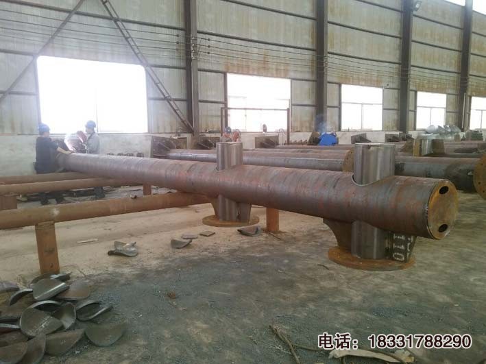 Φ273、Φ325懸臂式交通標志桿加工廠家